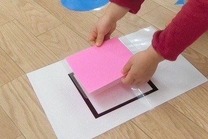 2歳児の成長した様子を動画で配信中!