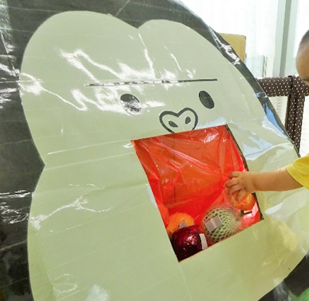 運動会ごっこ　～0歳児さん～