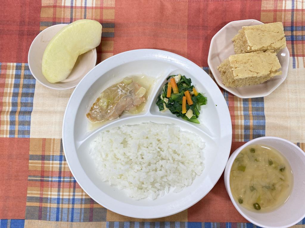 本日のお給食・おやつ