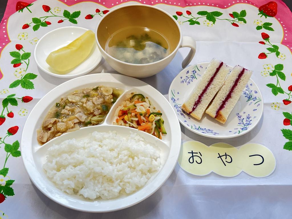 本日のお給食・おやつ