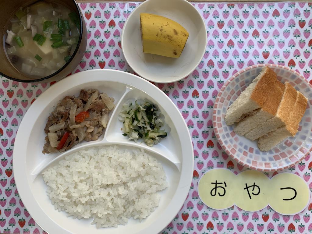 本日のお給食・おやつ