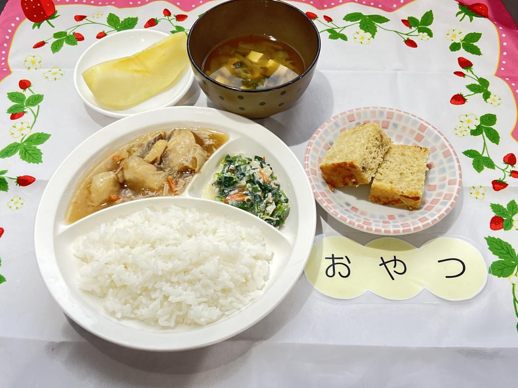 本日のお給食・おやつ