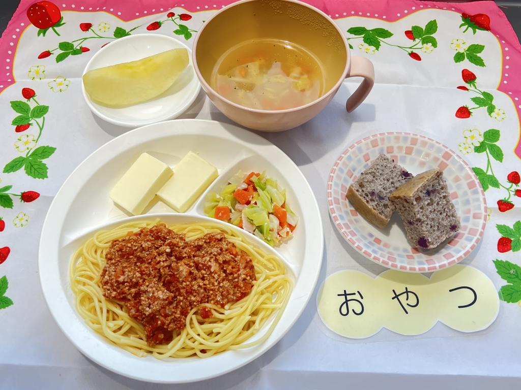 本日のお給食・おやつ