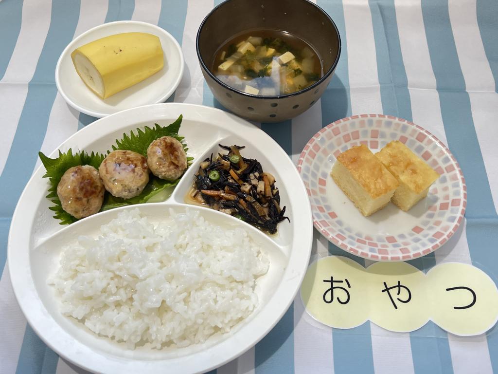本日のお給食・おやつ