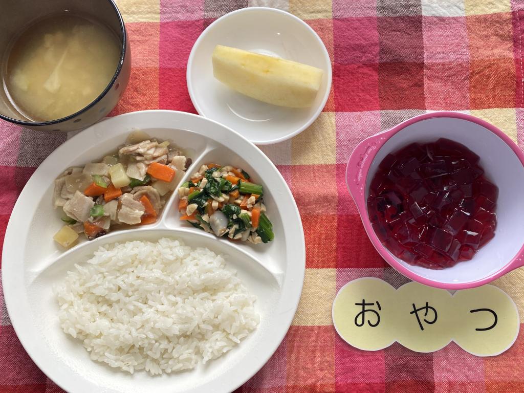 2/2 本日のお給食・おやつ