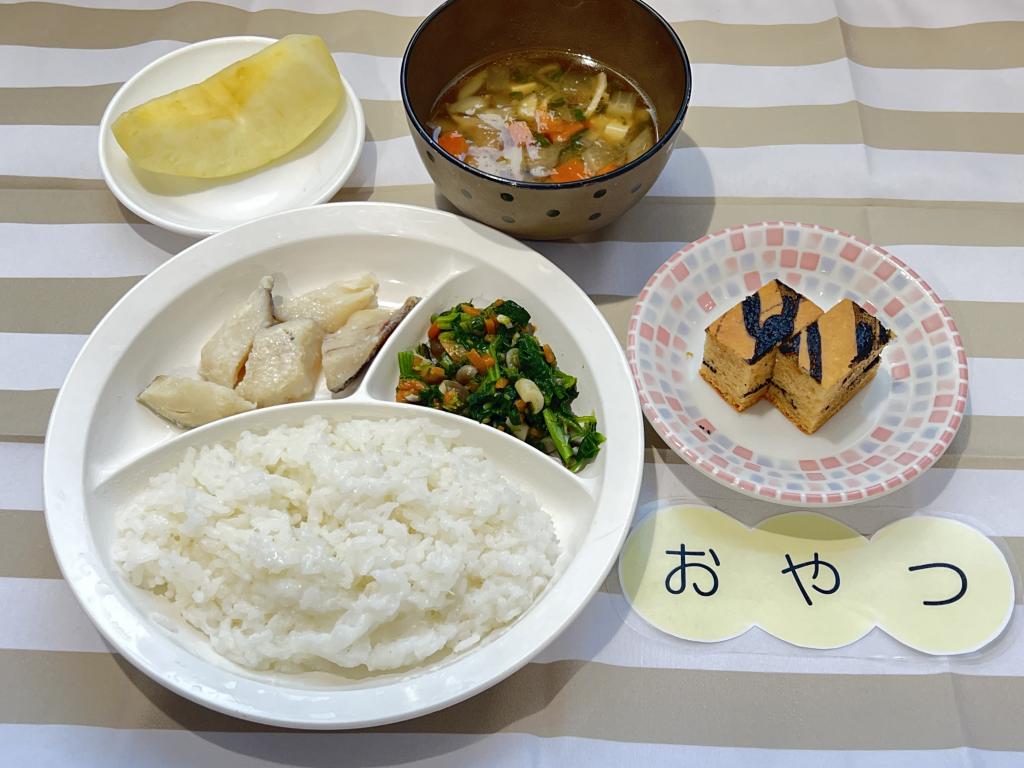 本日のお給食・おやつ