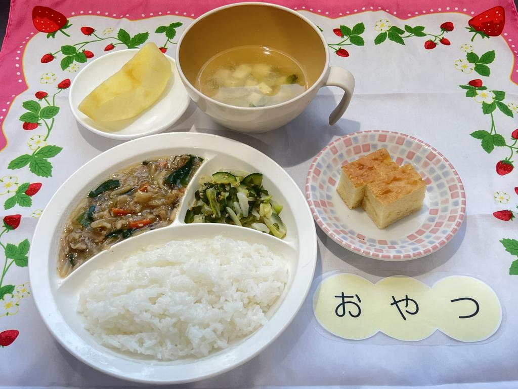 本日のお給食・おやつ