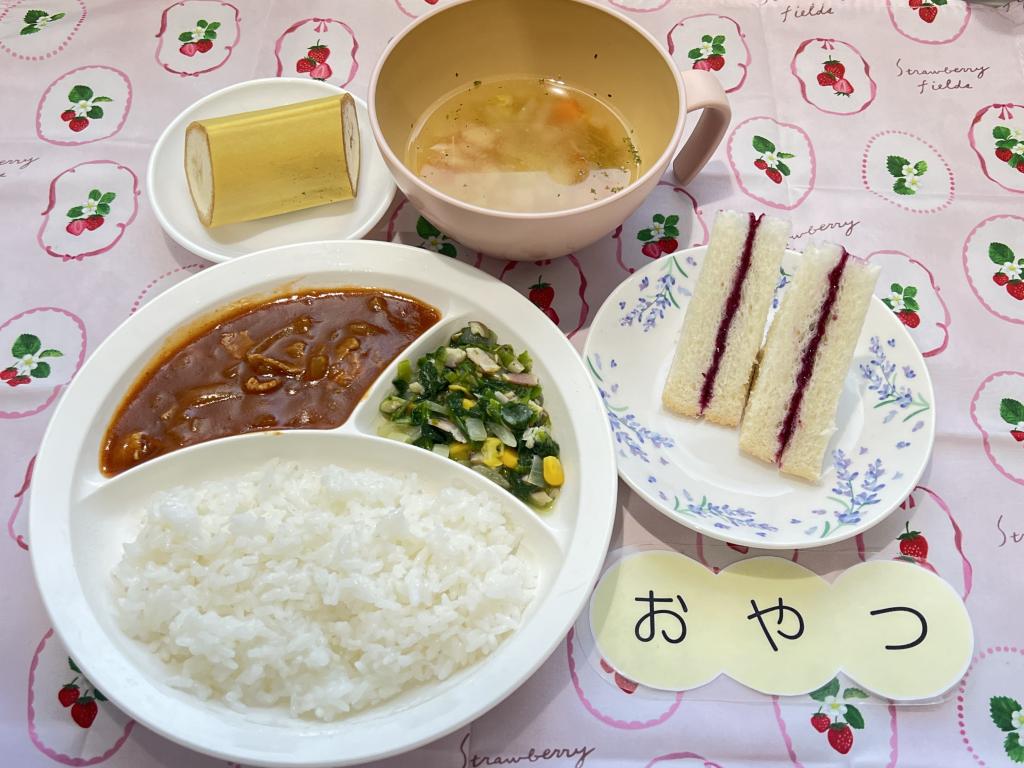 本日のお給食・おやつ
