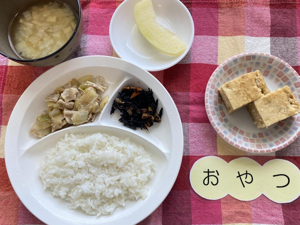 2/13 本日のお給食・おやつ