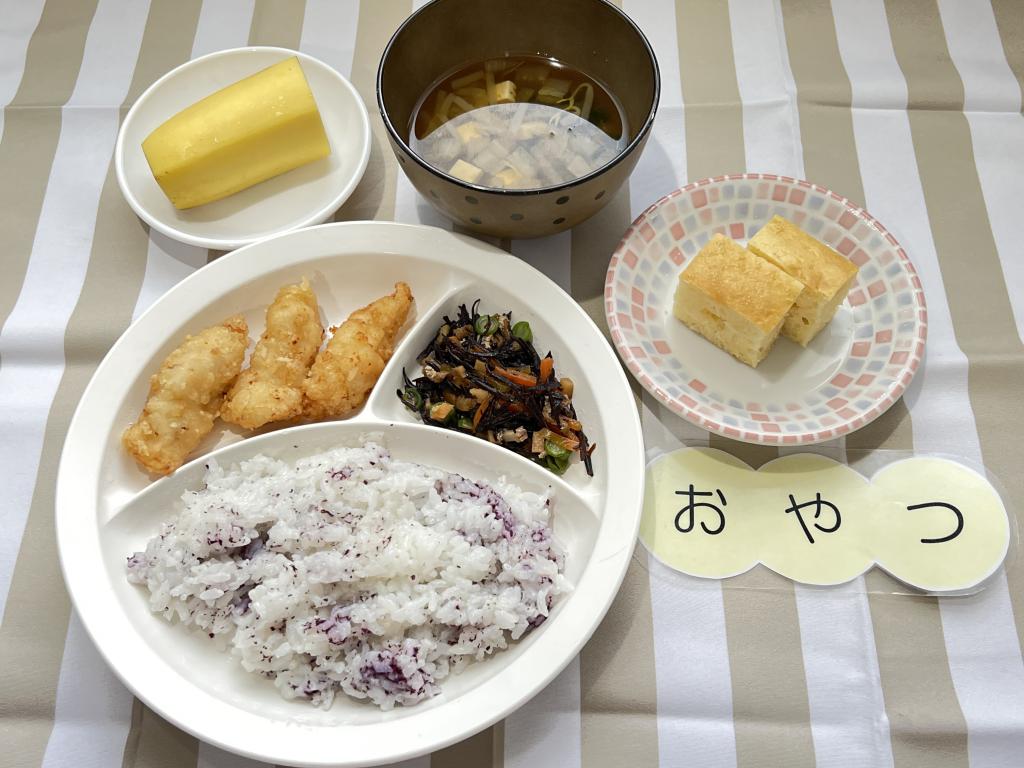 本日のお給食・おやつ