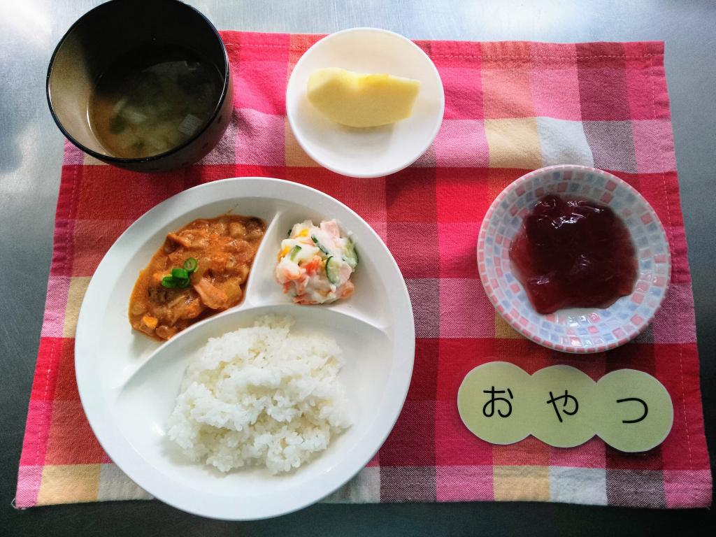 2/26 本日のお給食・おやつ