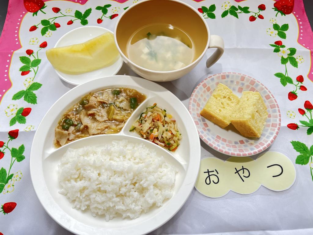 本日のお給食・おやつ