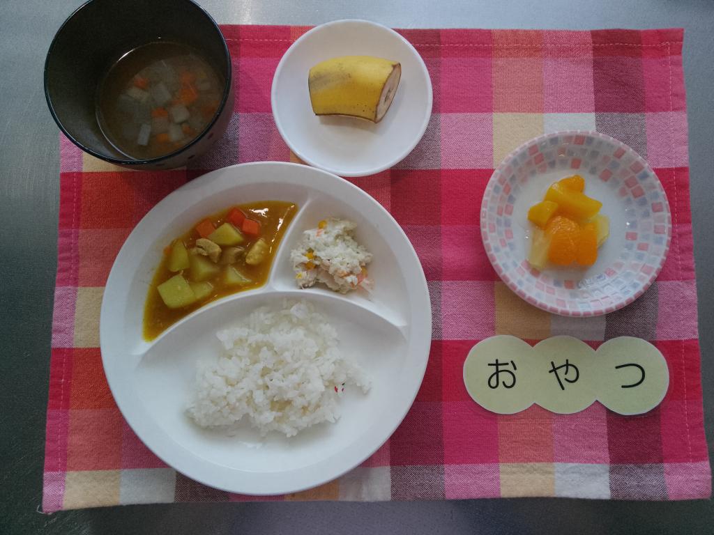 2/28 本日のお給食・おやつ