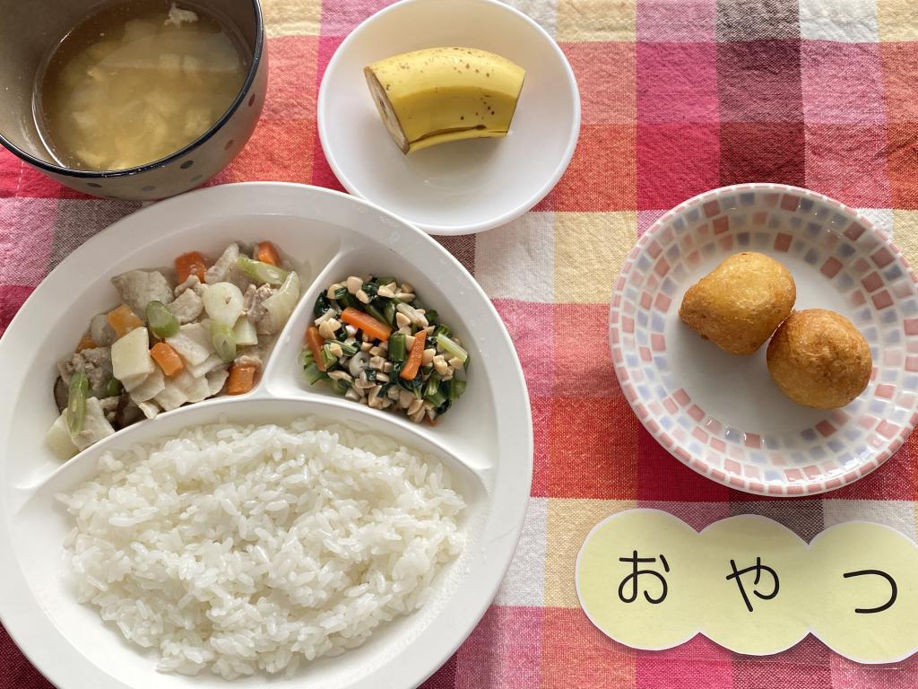 4/11 本日のお給食・おやつ