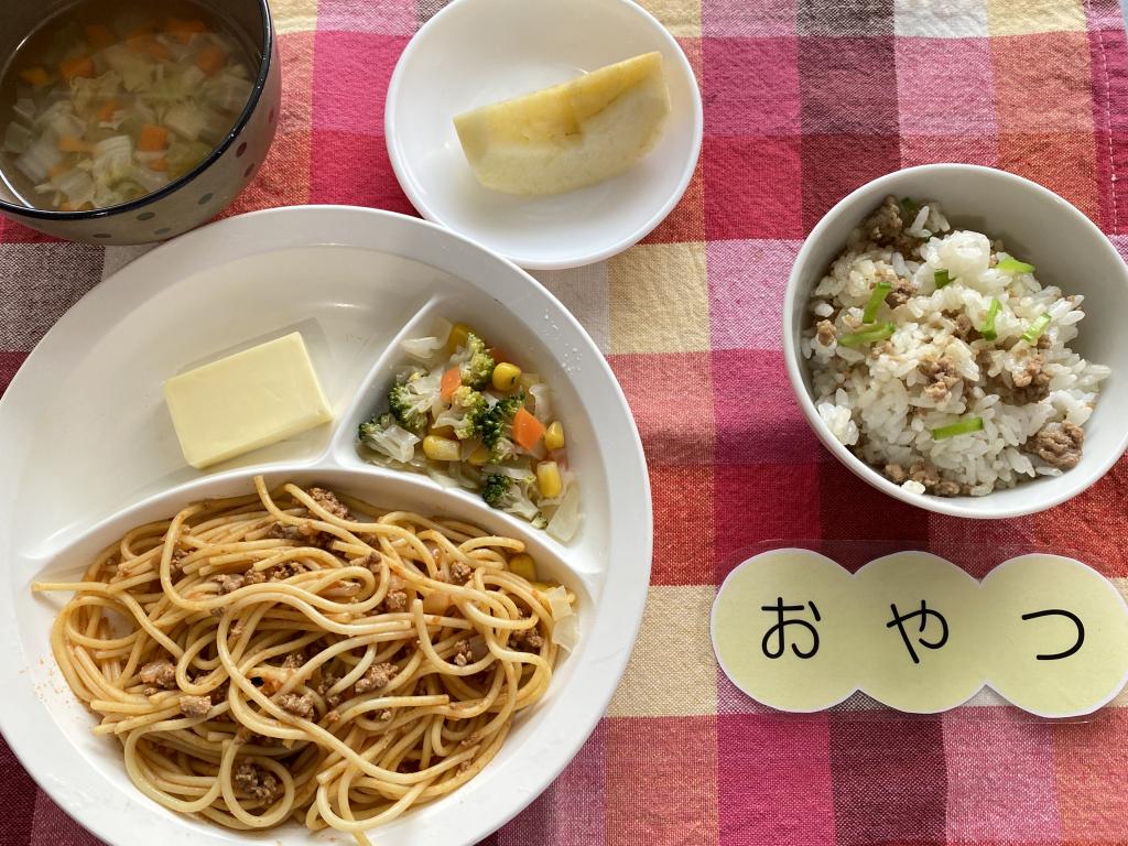 4/12 本日のお給食・おやつ