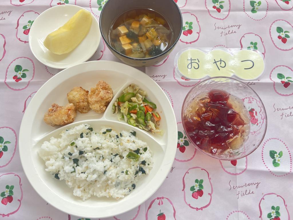 本日のお給食・おやつ