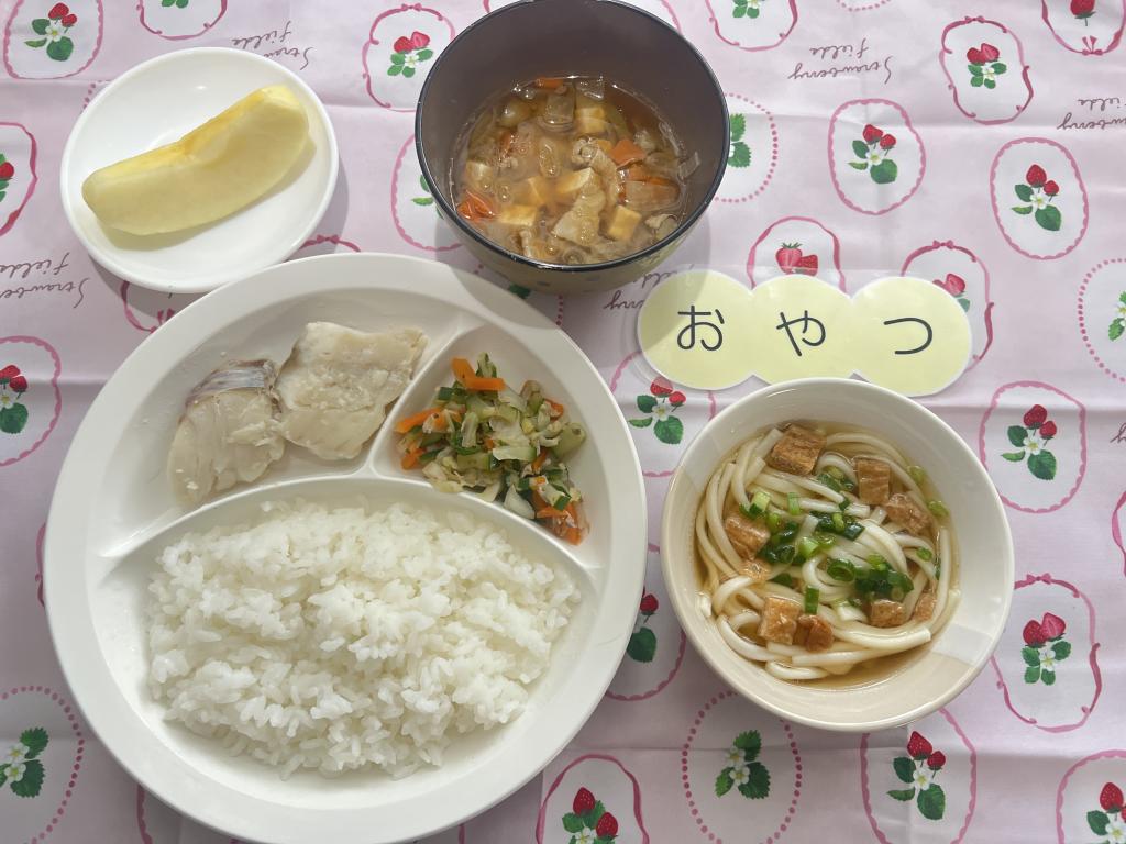 本日のお給食・おやつ