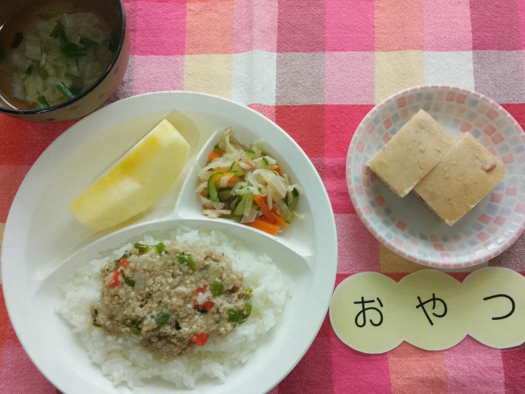 5/13 本日のお給食・おやつ