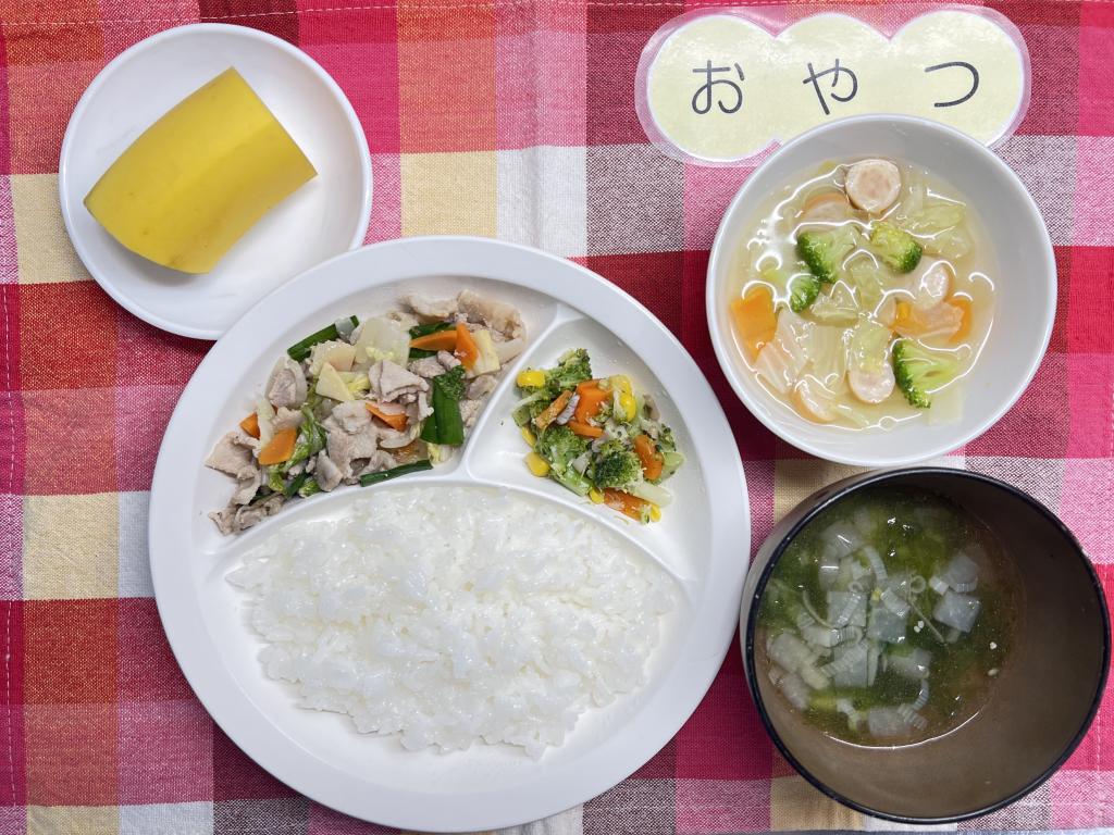 本日のお給食・おやつ