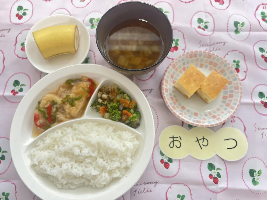 本日のお給食・おやつ