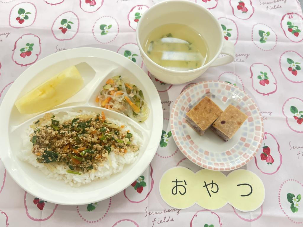 本日のお給食・おやつ