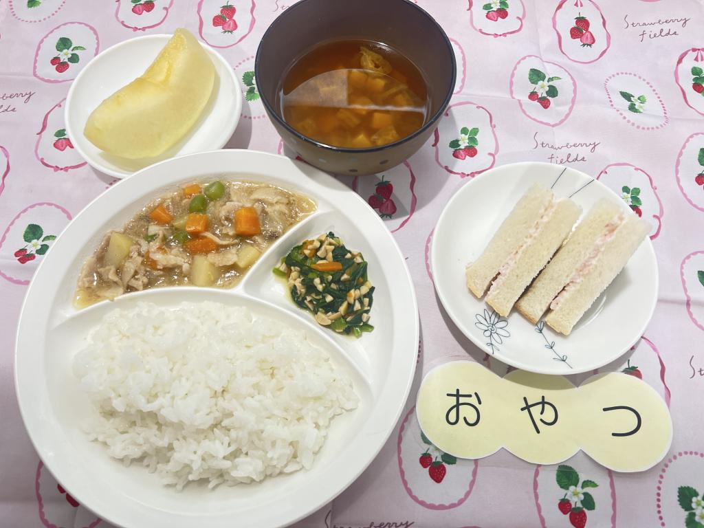 本日のお給食・おやつ