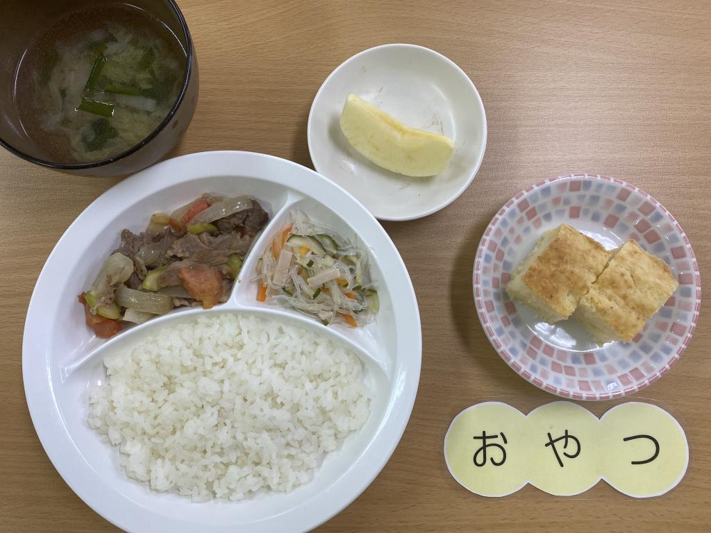 本日のお給食・おやつ