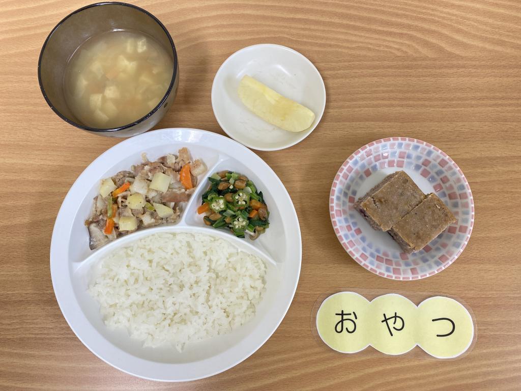 本日のお給食・おやつ
