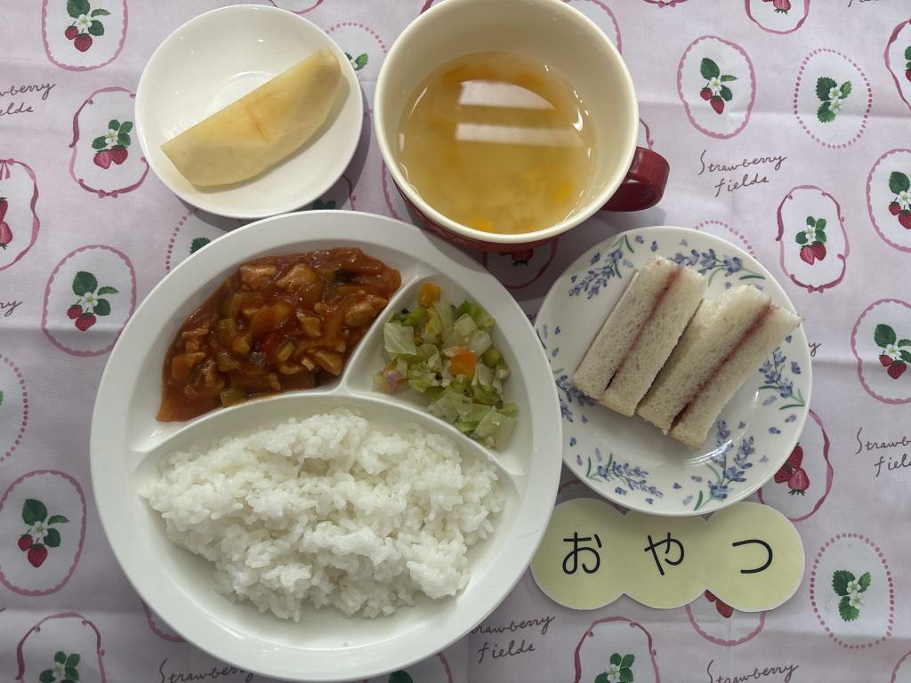本日のお給食・おやつ