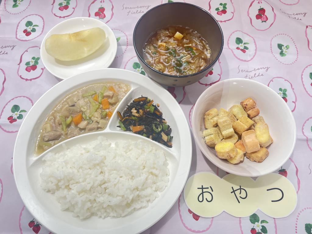 本日のお給食・おやつ