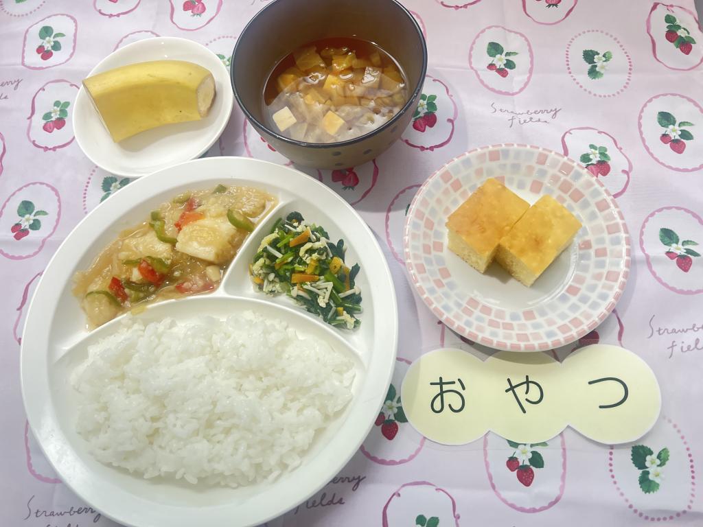 本日のお給食・おやつ