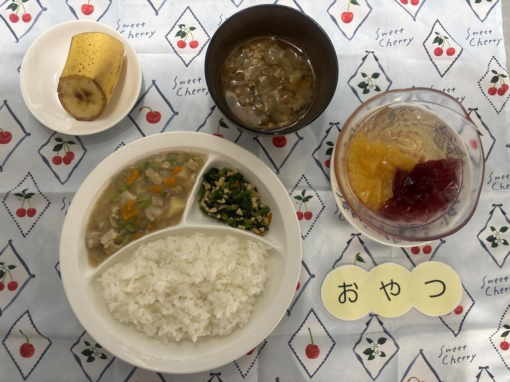 本日のお給食・おやつ