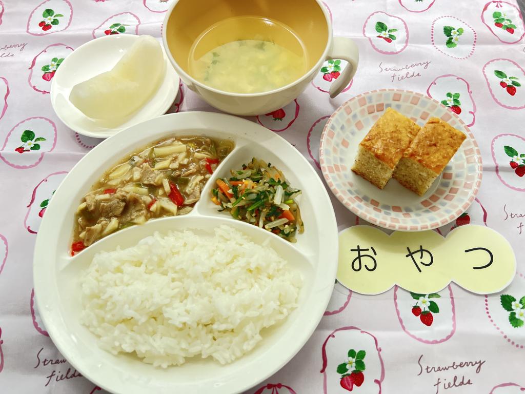 本日のお給食・おやつ