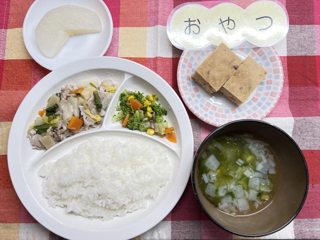 本日のお給食・おやつ