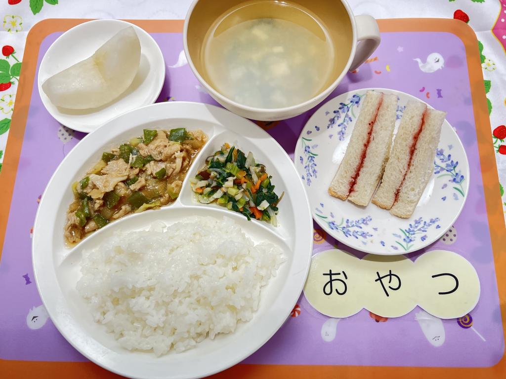 本日のお給食・おやつ