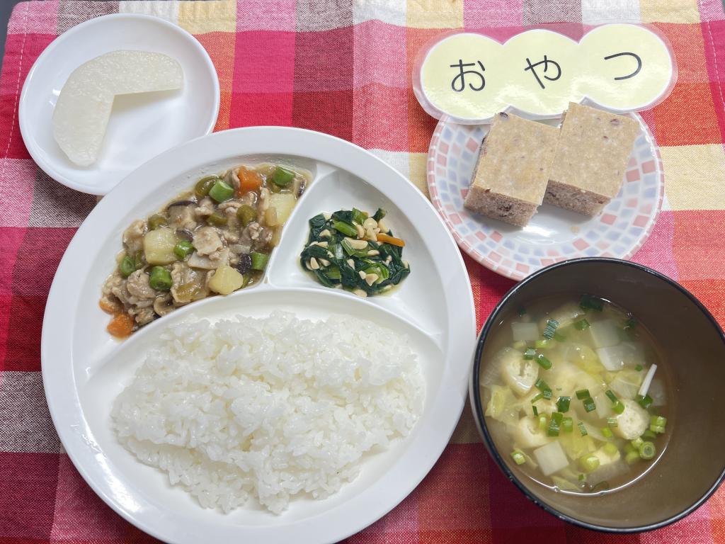 本日のお給食・おやつ