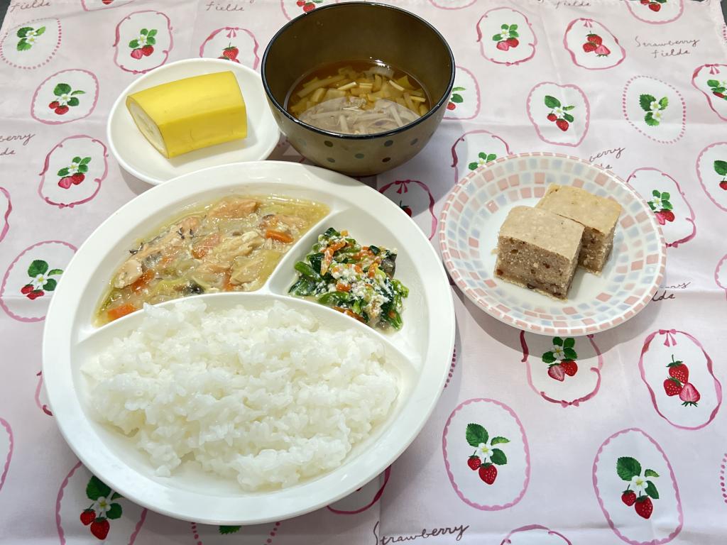 本日のお給食・おやつ