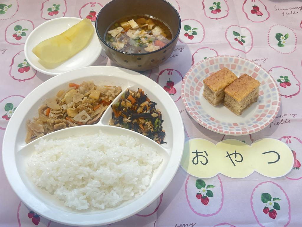 本日のお給食・おやつ