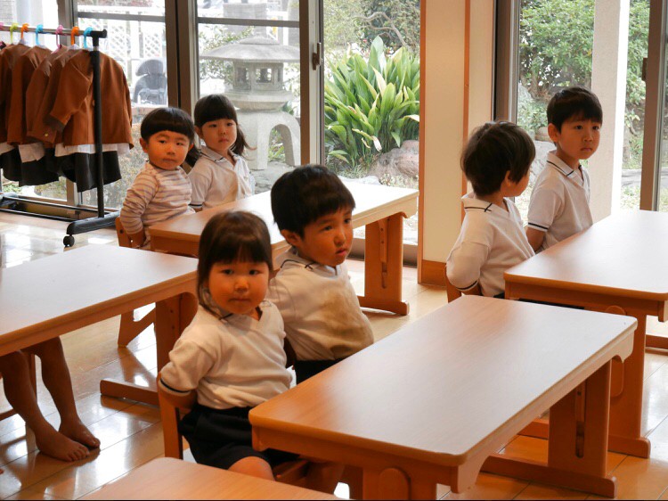 教員は、教育の専門職員である