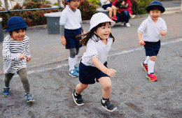 「遊び」とは「学び」