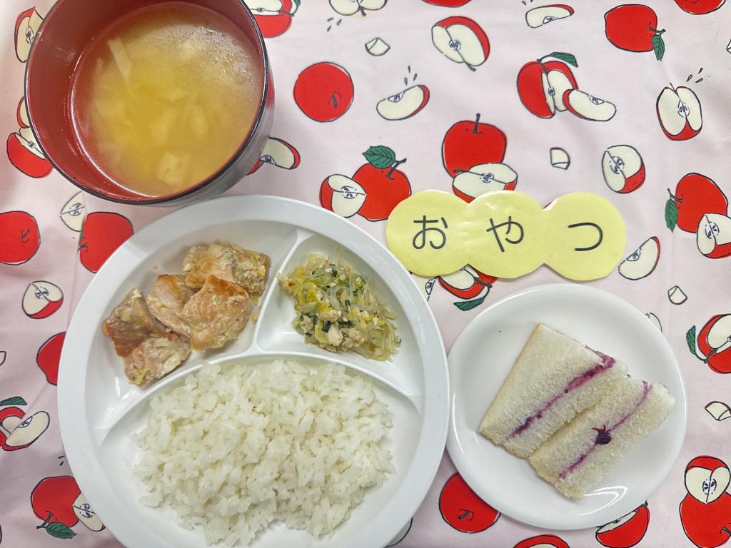 お給食・おやつ