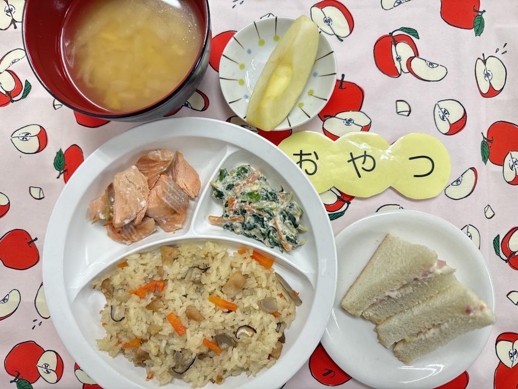 お給食・おやつ