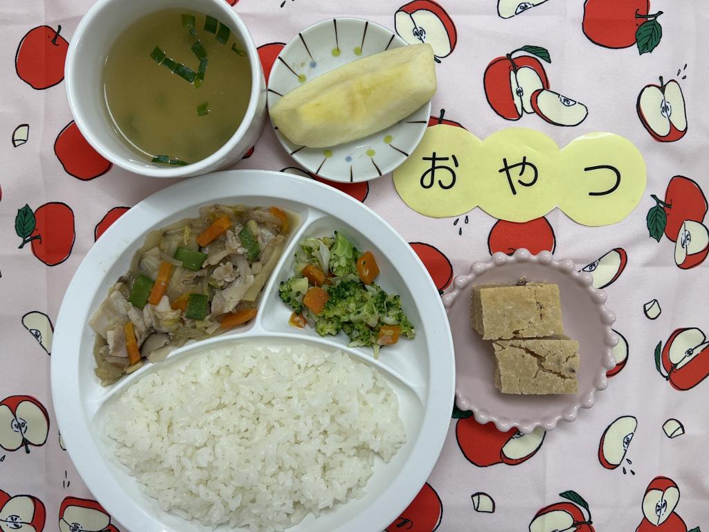 給食