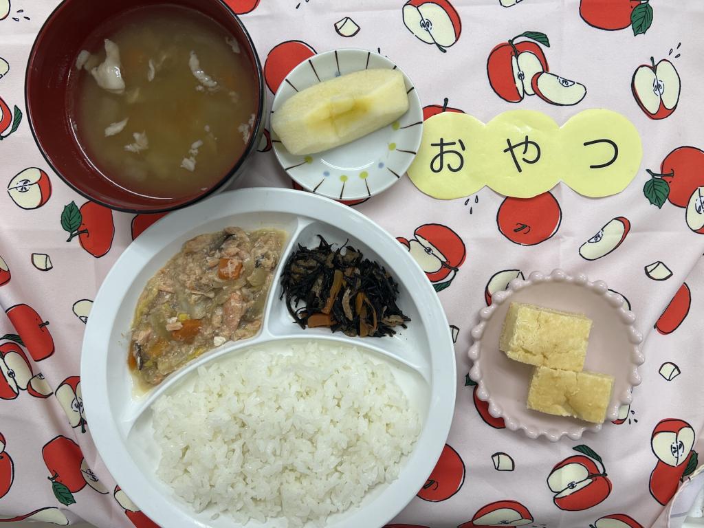給食