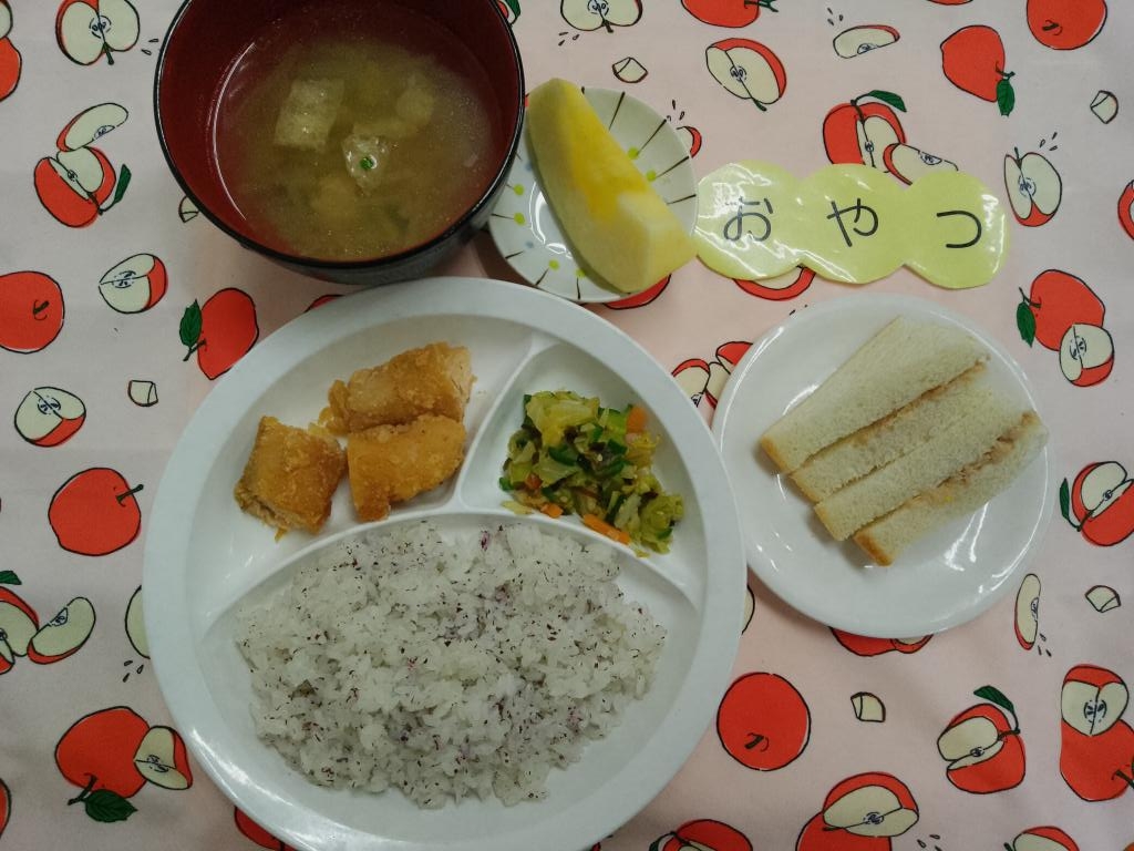 お給食·おやつ