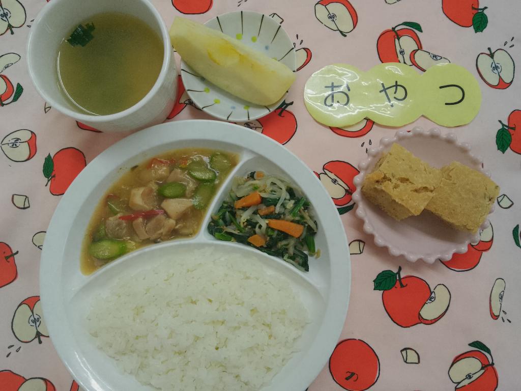 4/4 お給食・おやつ