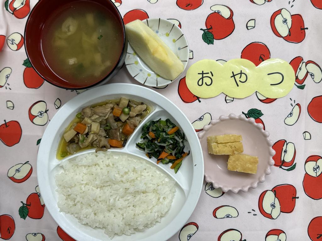 給食
