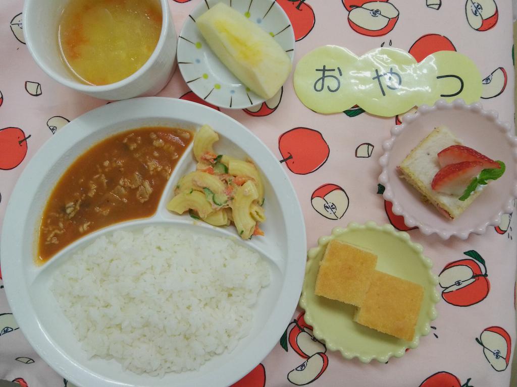 4/18 お給食・おやつ