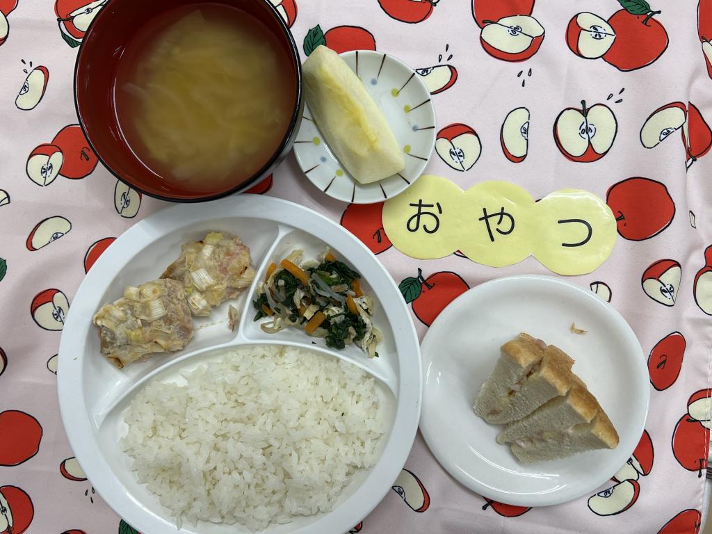 給食