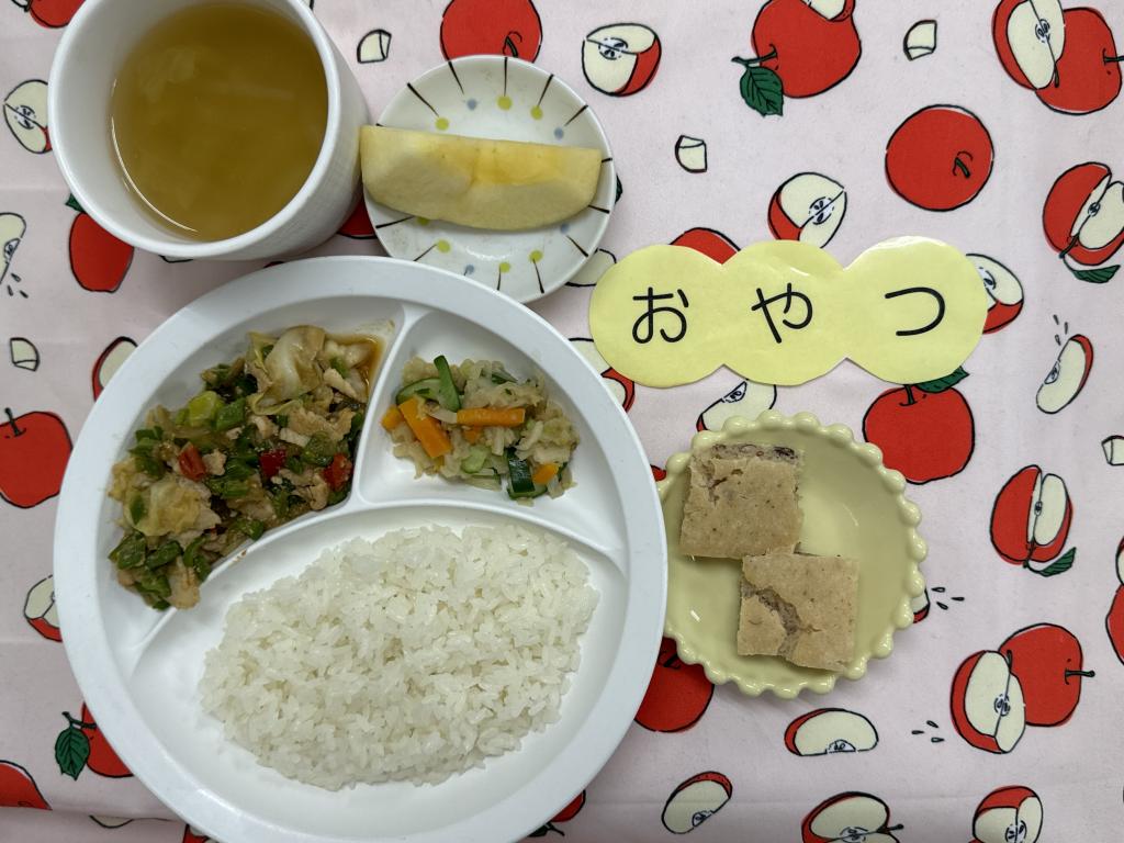 給食
